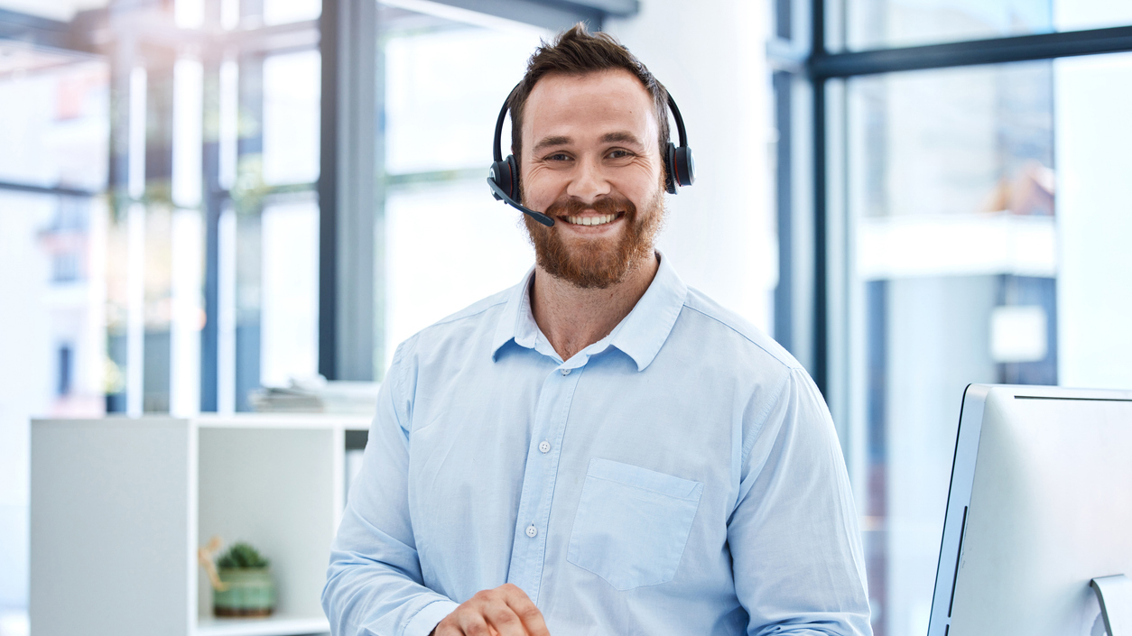 Telefonist bei der Neukundenakquise und Terminvereinbarung am Telefon